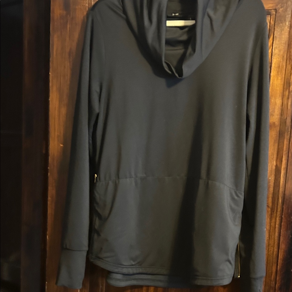 Betabrand black cowl travel shirt